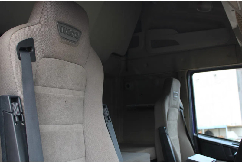 Tahač Iveco Stralis 460 + 6X2 + RETARDER + EURO 6 + SPOILERS: obrázek 10