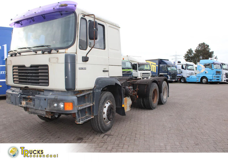 MAN F 26.364 + 6X4 + BIG AXLE + EURO 2 + MANUAL - Tahač: obrázek 1 MAN F 26.364 + 6X4 + BIG AXLE + EURO 2 + MANUAL - Tahač: obrázek 1