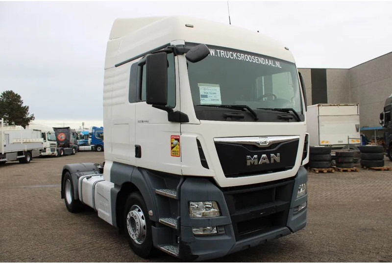 MAN TGX 18.440 + EURO 6 + manual + VERY NICE - Tahač: obrázek 3 MAN TGX 18.440 + EURO 6 + manual + VERY NICE - Tahač: obrázek 3