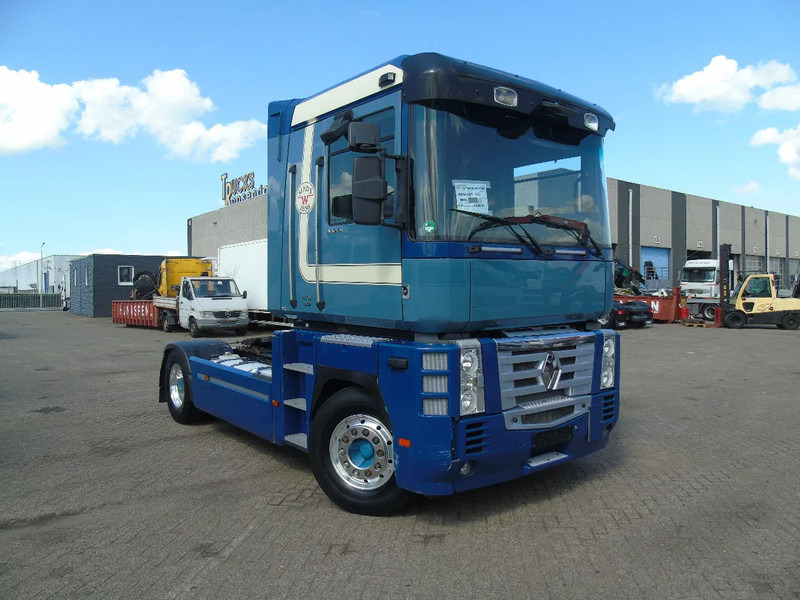 Renault Magnum 460DXI + EURO 5 - Tahač: obrázek 2 Renault Magnum 460DXI + EURO 5 - Tahač: obrázek 2