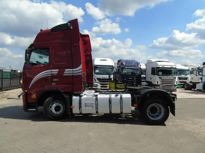 Volvo FH 460 + XL CABINE + MANUAL + EURO 5 + 6x IN STOCK - Tahač: obrázek 5 Volvo FH 460 + XL CABINE + MANUAL + EURO 5 + 6x IN STOCK - Tahač: obrázek 5
