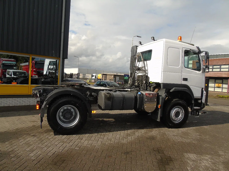 Volvo FMX 420 + 4X4 + MANUAL + EURO 5 + RETARDER + PTO - Tahač: obrázek 4 Volvo FMX 420 + 4X4 + MANUAL + EURO 5 + RETARDER + PTO - Tahač: obrázek 4