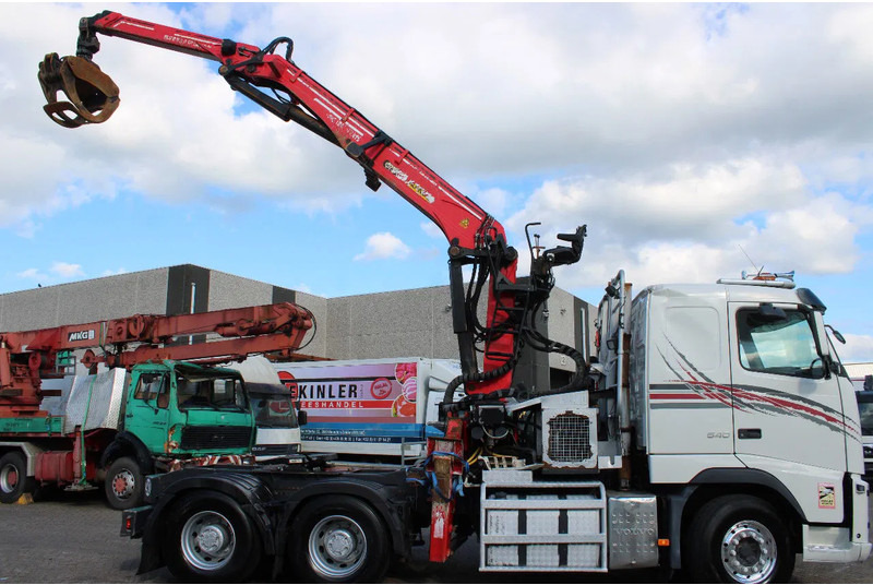 Volvo FH 16.540 + 6x4 EURO 5 + palfinger epsilon 30t/m + MANUAL - Auto s hydraulickou rukou: obrázek 4 Volvo FH 16.540 + 6x4 EURO 5 + palfinger epsilon 30t/m + MANUAL - Auto s hydraulickou rukou: obrázek 4