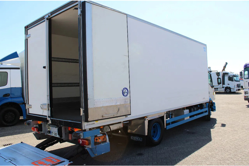 Volvo FL 240 + carrier + ATP + 16T + lift + MANUAL - Chladírenský nákladní automobil: obrázek 4 Volvo FL 240 + carrier + ATP + 16T + lift + MANUAL - Chladírenský nákladní automobil: obrázek 4