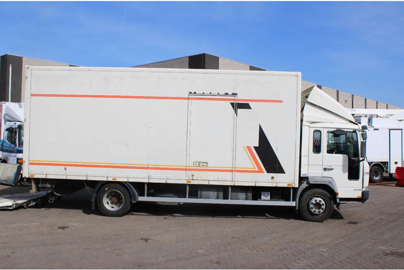 Volvo FL 6.250 +EURO 2 + MANUAL + LIFT - Skříňový nákladní auto: obrázek 3 Volvo FL 6.250 +EURO 2 + MANUAL + LIFT - Skříňový nákladní auto: obrázek 3