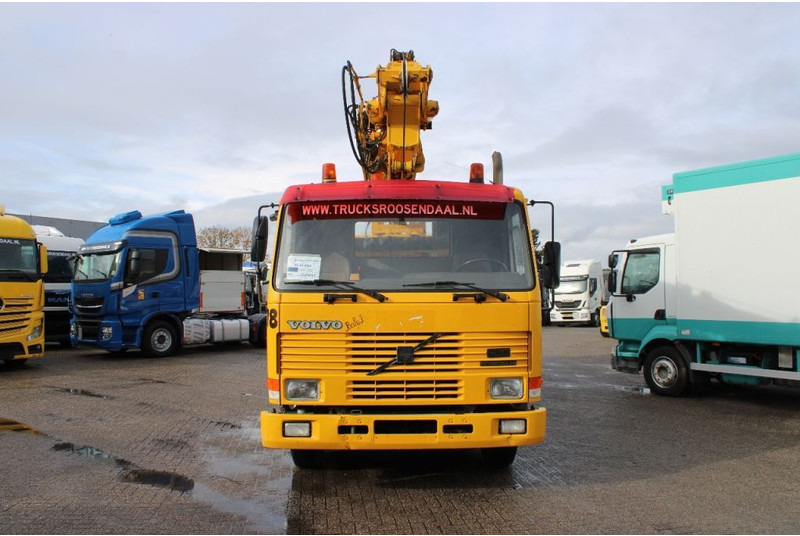 Volvo FL10 8X4 + GROMACH 34 mtr. + EURO 2 - Univerzální autojeřáb: obrázek 3 Volvo FL10 8X4 + GROMACH 34 mtr. + EURO 2 - Univerzální autojeřáb: obrázek 3