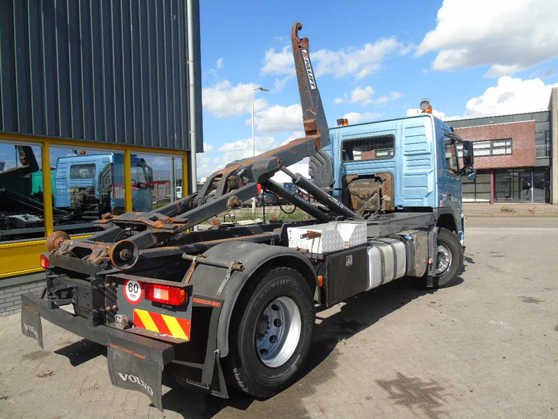 Volvo FM 340 + MANUAL + 19T - Hákový nosič kontejnerů: obrázek 3 Volvo FM 340 + MANUAL + 19T - Hákový nosič kontejnerů: obrázek 3