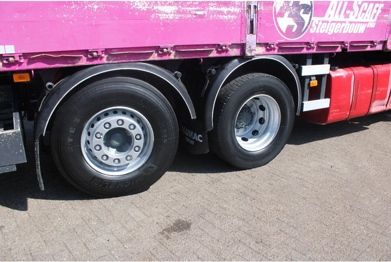 Volvo FM 370 + PALFINGER 23002 /6EXT + REMOTE + 6X2 STEERING - Auto s hydraulickou rukou: obrázek 4 Volvo FM 370 + PALFINGER 23002 /6EXT + REMOTE + 6X2 STEERING - Auto s hydraulickou rukou: obrázek 4