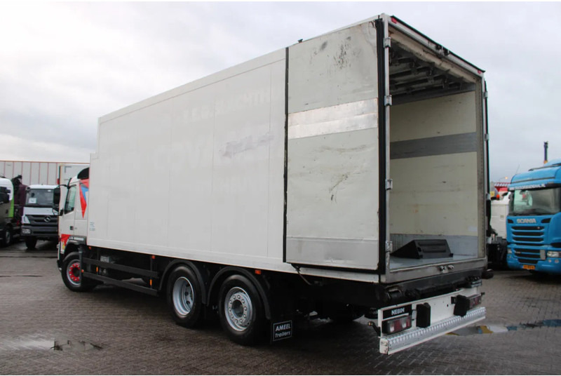 Volvo FMX 370 + EURO 5 + CARRIER + meat + 6x2 + atp - Chladírenský nákladní automobil: obrázek 5 Volvo FMX 370 + EURO 5 + CARRIER + meat + 6x2 + atp - Chladírenský nákladní automobil: obrázek 5