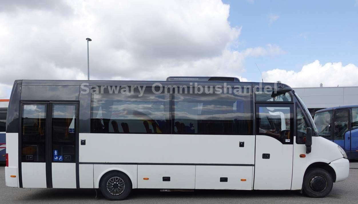 Iveco 65C17 *Klima *Euro5*Wing*Daily*Mago*Rapido*City - Minibus, Mikrobus: obrázek 4 Iveco 65C17 *Klima *Euro5*Wing*Daily*Mago*Rapido*City - Minibus, Mikrobus: obrázek 4