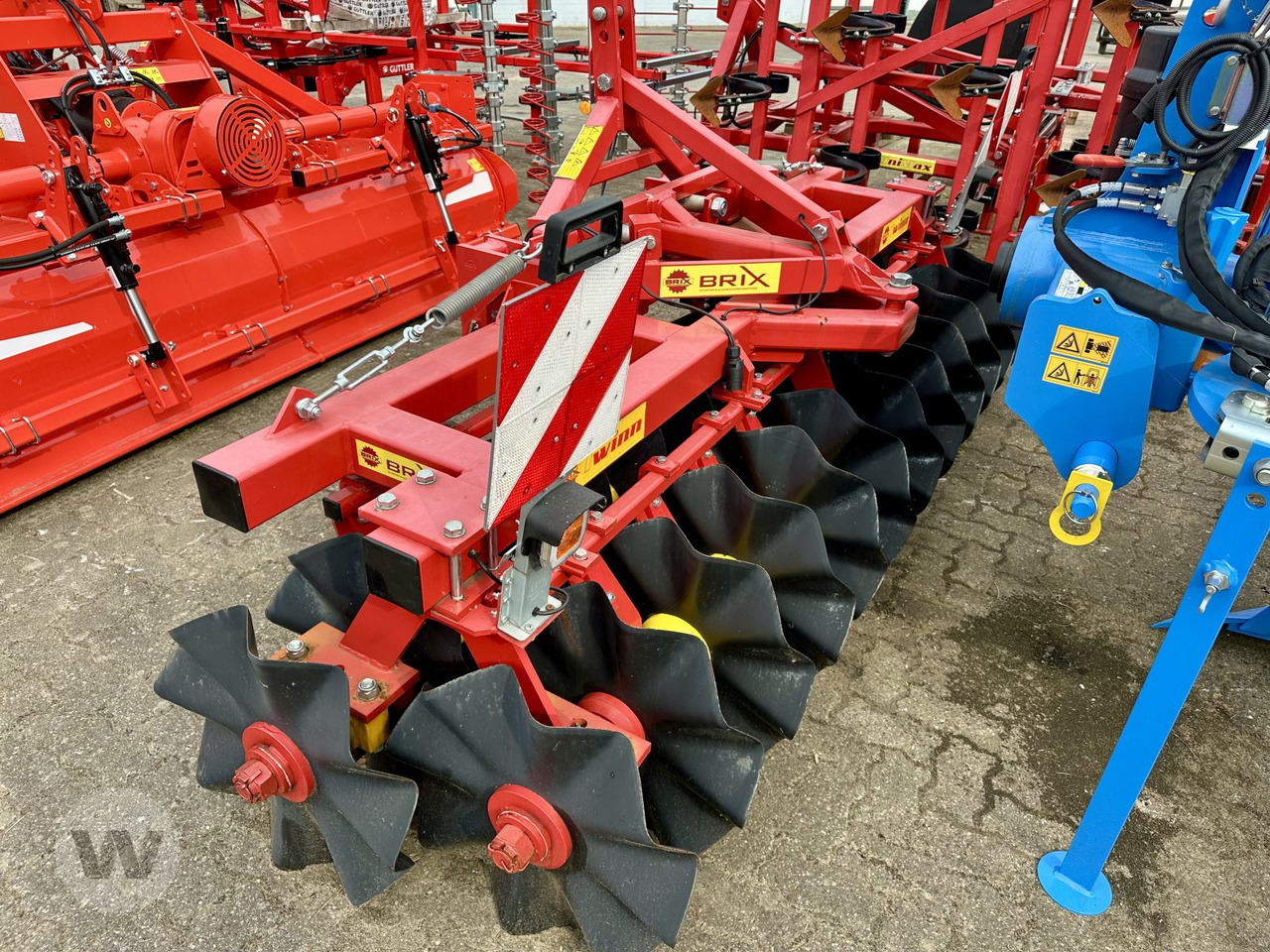 Brix Twin 300/6 - Zemědělský válec: obrázek 4 Brix Twin 300/6 - Zemědělský válec: obrázek 4