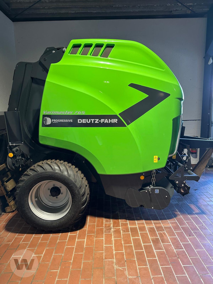 Deutz-Fahr VARIMASTER 765 - Lis na válcové balíky: obrázek 5 Deutz-Fahr VARIMASTER 765 - Lis na válcové balíky: obrázek 5