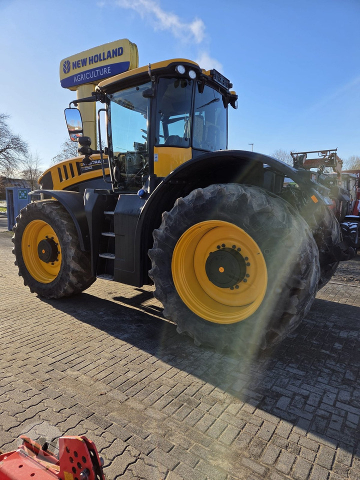 JCB FasTrac 8330 - Traktor: obrázek 5 JCB FasTrac 8330 - Traktor: obrázek 5