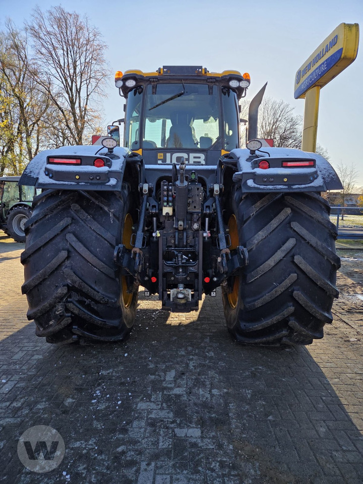 JCB FasTrac 8330 - Traktor: obrázek 3 JCB FasTrac 8330 - Traktor: obrázek 3