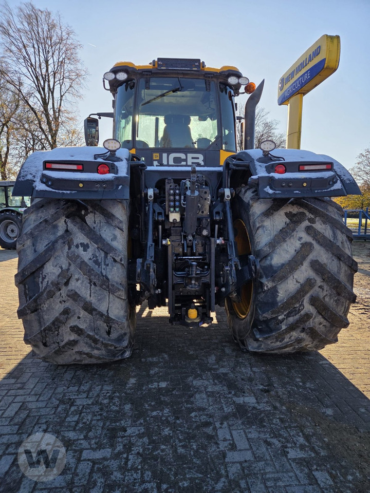 JCB FasTrac 8330 - Traktor: obrázek 4 JCB FasTrac 8330 - Traktor: obrázek 4