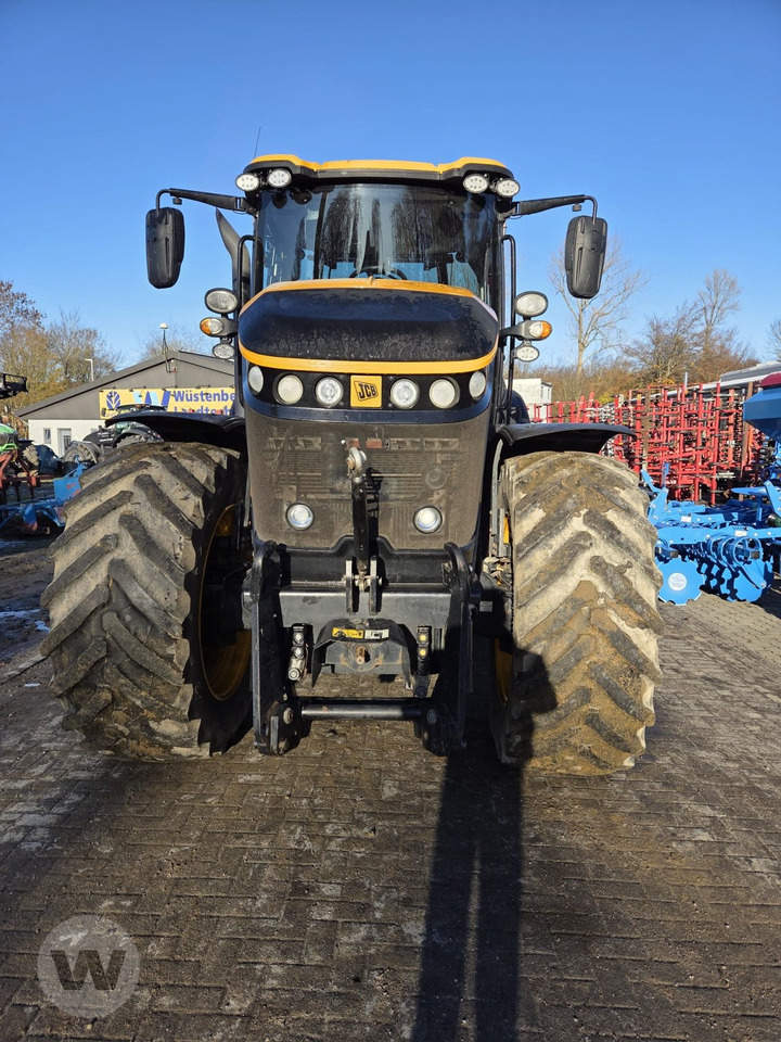 JCB FasTrac 8330 - Traktor: obrázek 3 JCB FasTrac 8330 - Traktor: obrázek 3