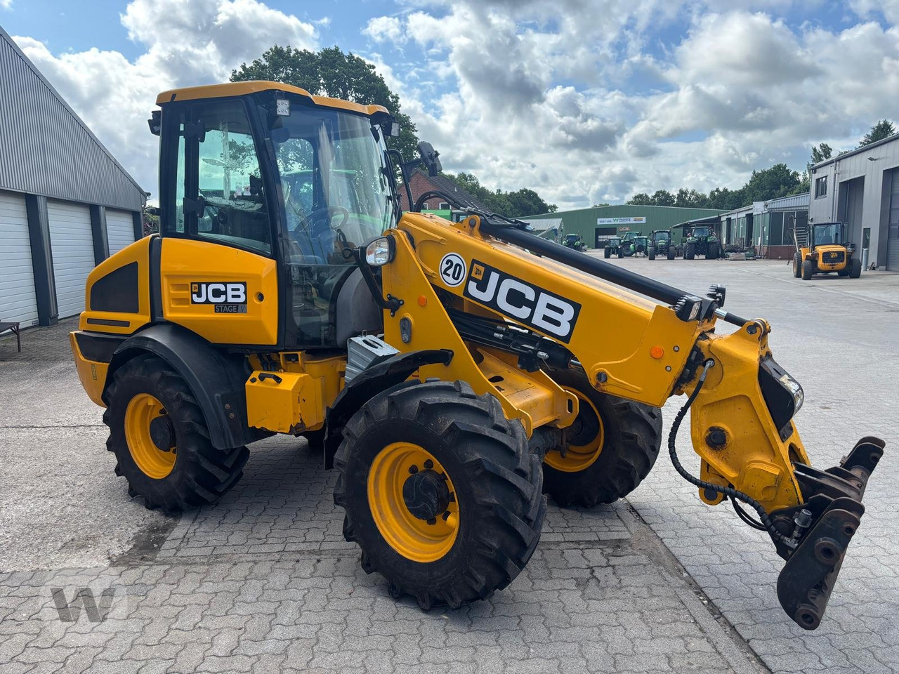 JCB TM 220 - Kolový nakladač: obrázek 5 JCB TM 220 - Kolový nakladač: obrázek 5