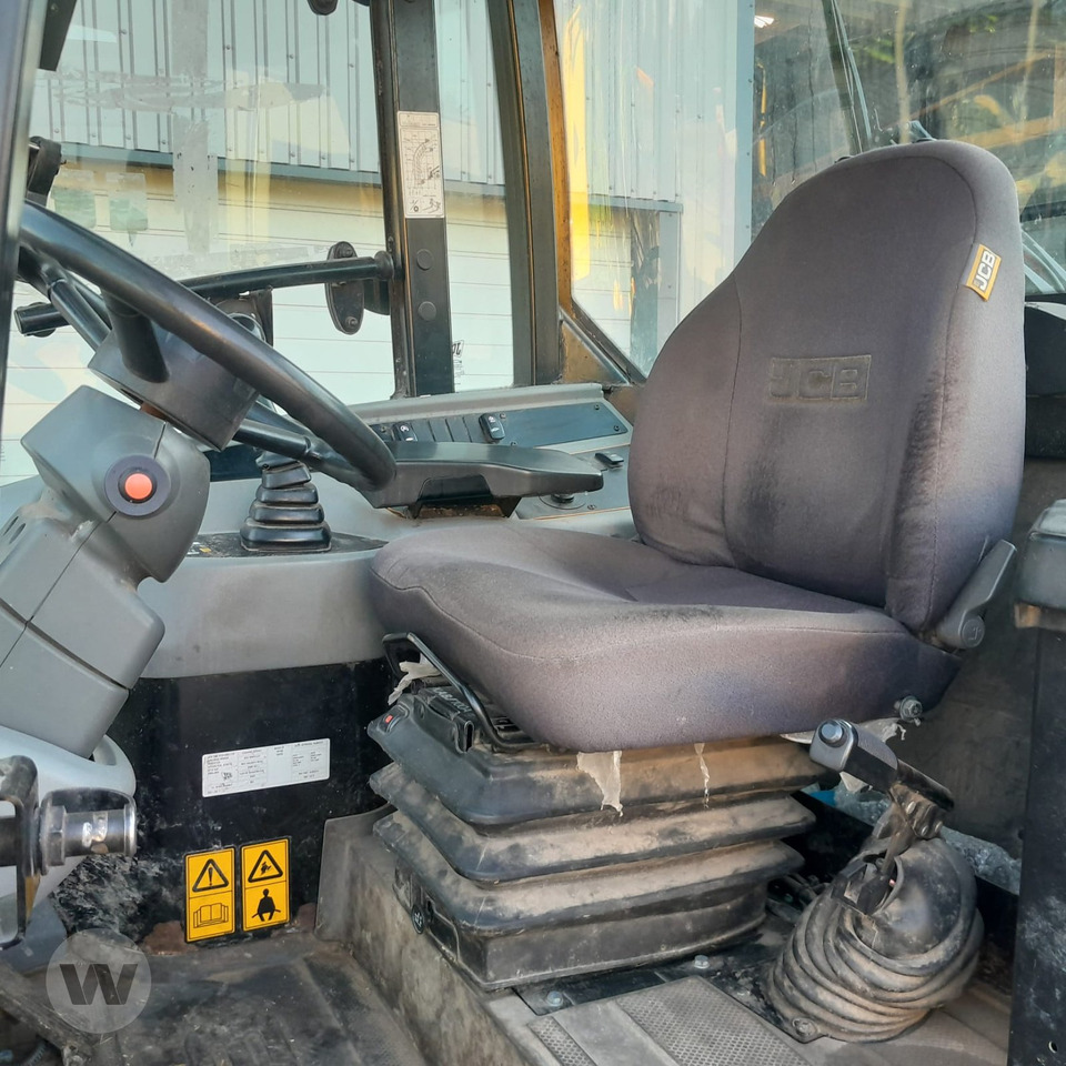 JCB TM 220 - Kolový nakladač: obrázek 2 JCB TM 220 - Kolový nakladač: obrázek 2