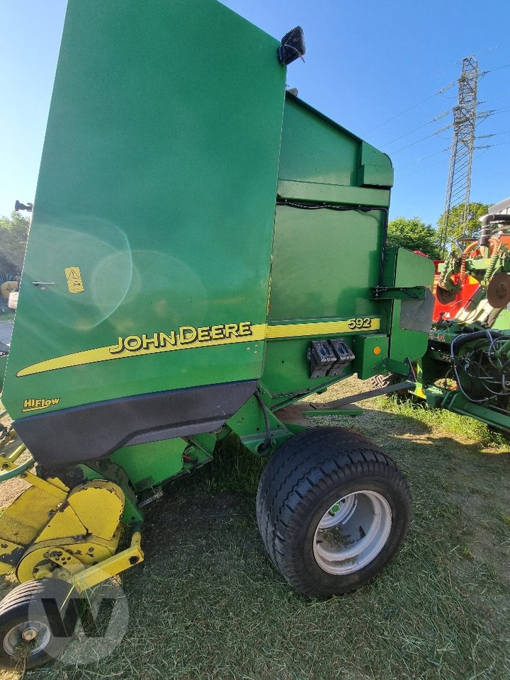 John Deere 592 - Lis na válcové balíky: obrázek 3 John Deere 592 - Lis na válcové balíky: obrázek 3