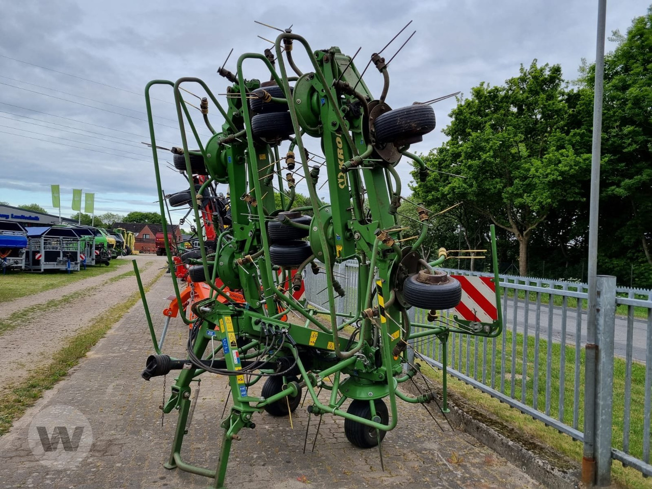 Krone KW 11.22/10 - Obraceč/ Shrnovač: obrázek 1 Krone KW 11.22/10 - Obraceč/ Shrnovač: obrázek 1