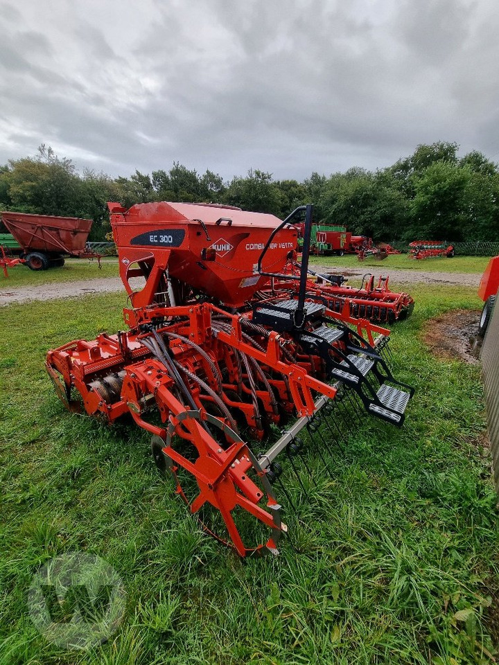 Kuhn HR 303 D + Venta EC 300 - Rotační brány: obrázek 4 Kuhn HR 303 D + Venta EC 300 - Rotační brány: obrázek 4