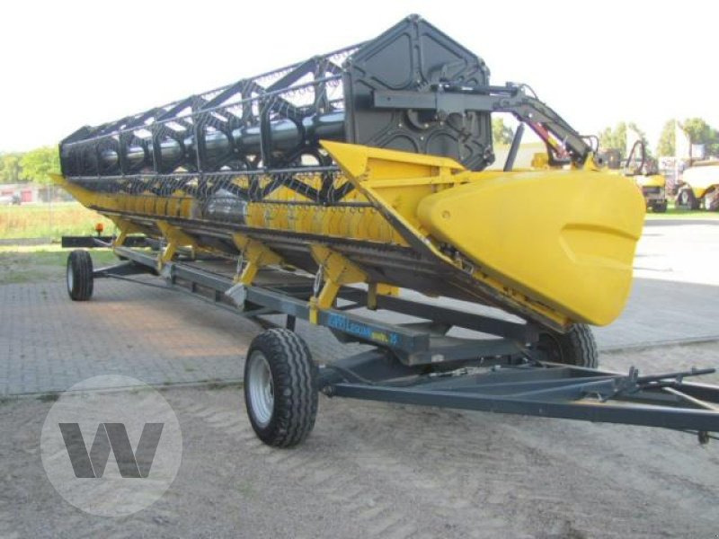 New Holland CR 9090 SCR - Sklízecí mlátička: obrázek 3 New Holland CR 9090 SCR - Sklízecí mlátička: obrázek 3