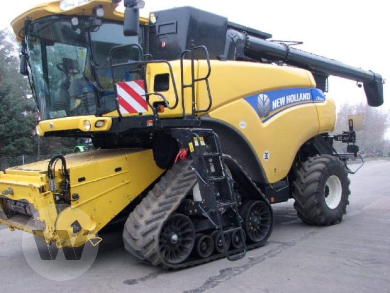 New Holland CR 9090 SCR - Sklízecí mlátička: obrázek 1 New Holland CR 9090 SCR - Sklízecí mlátička: obrázek 1
