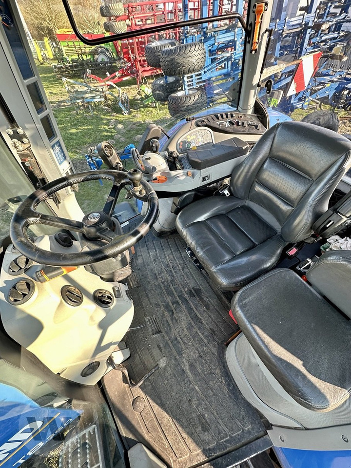 Traktor New Holland T 8.360: obrázek 8 Traktor New Holland T 8.360: obrázek 8