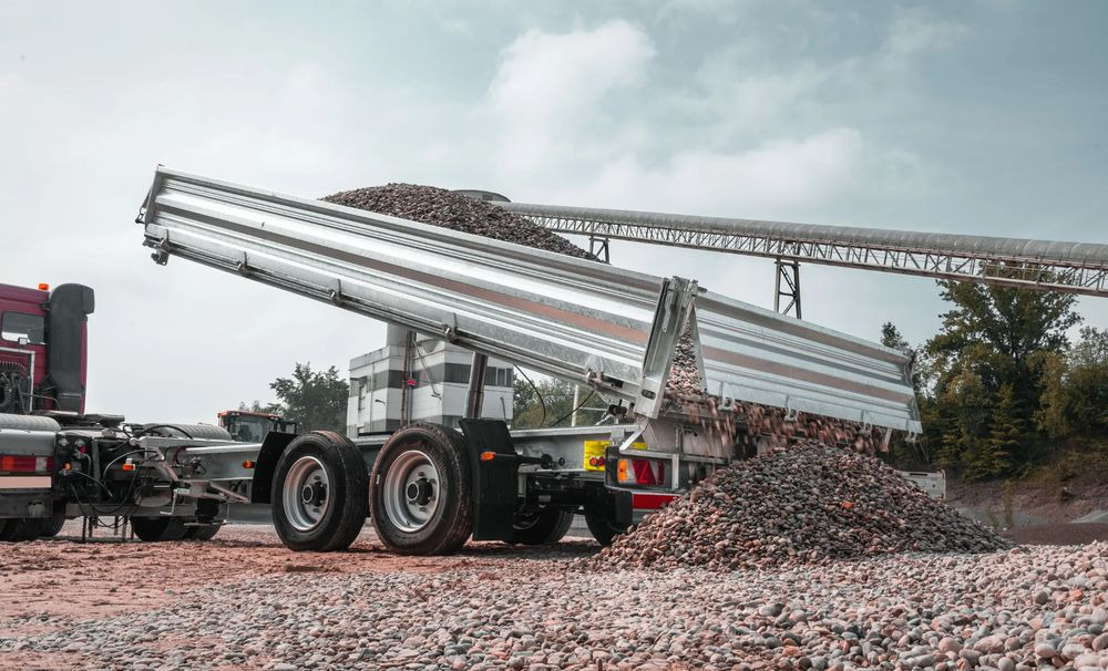 Humbaur Wywrotka 3-Stronna , Różne DMC i Długości, Ocynk, Najazdy jako opcja - Sklápěcí přívěs: obrázek 2 Humbaur Wywrotka 3-Stronna , Różne DMC i Długości, Ocynk, Najazdy jako opcja - Sklápěcí přívěs: obrázek 2