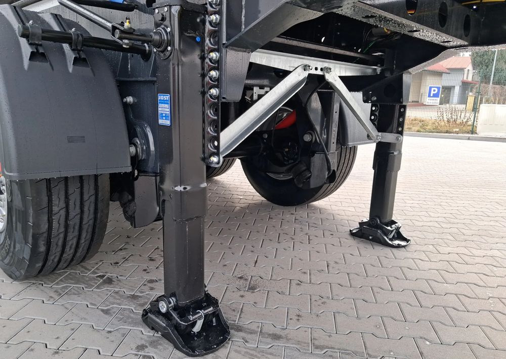 Humbaur Wywrotka Stalowa 27m3 HARDOX - Sklápěcí návěs: obrázek 4 Humbaur Wywrotka Stalowa 27m3 HARDOX - Sklápěcí návěs: obrázek 4
