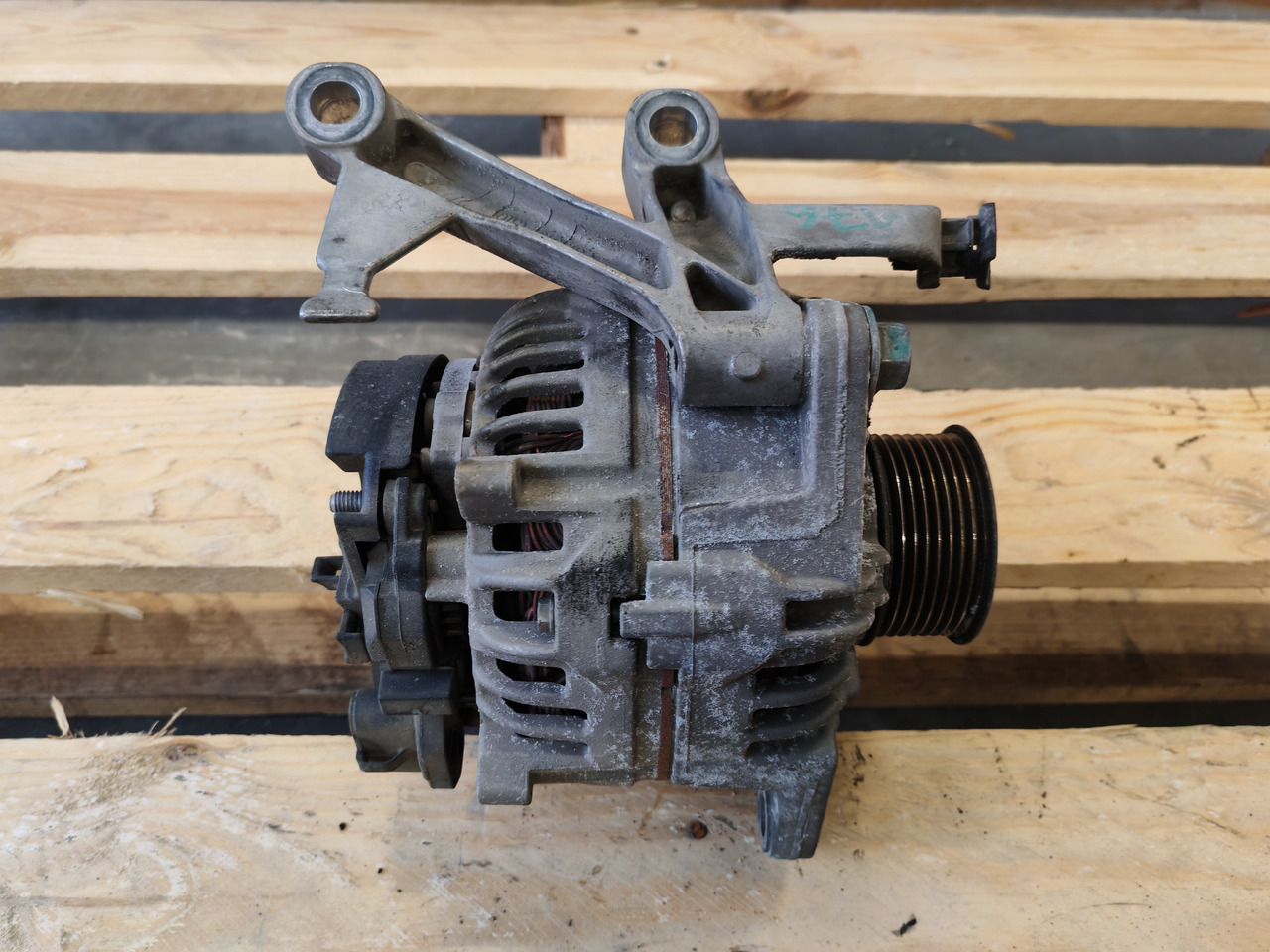 MAN TGS TGX EURO 6 / D2676 LF51 / ALTERNATOR / 51261017283 - Alternátor: obrázek 2 MAN TGS TGX EURO 6 / D2676 LF51 / ALTERNATOR / 51261017283 - Alternátor: obrázek 2