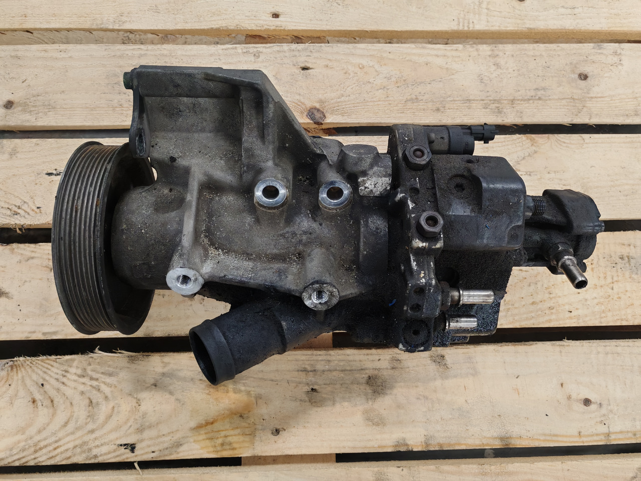 MAN TGS TGX EURO 6 / D2676LF / BOSCH FUEL PUMP / 51111037858 - Palivové čerpadlo: obrázek 2 MAN TGS TGX EURO 6 / D2676LF / BOSCH FUEL PUMP / 51111037858 - Palivové čerpadlo: obrázek 2