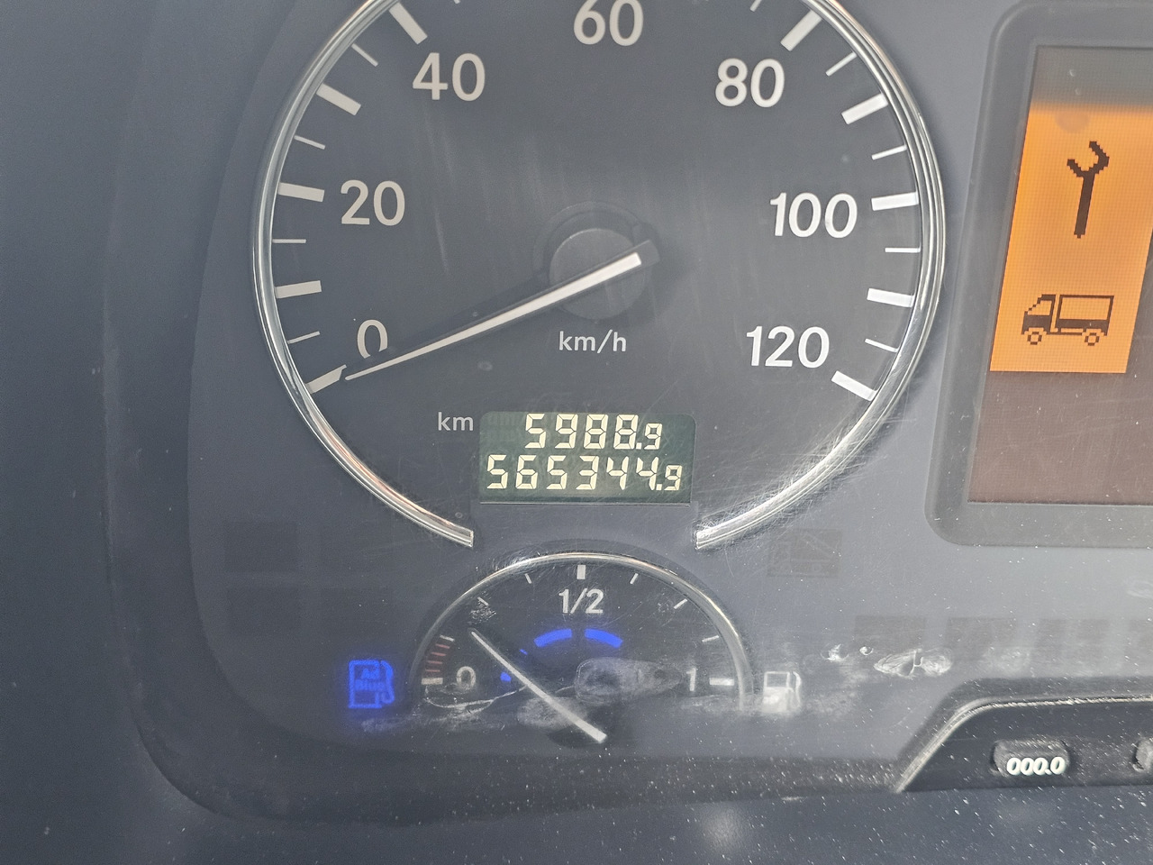 MERCEDES-BENZ ACTROS MP3/ OM501LA V6 / COMPLETE ENGINE / TOP CONDITION: 565k KM!! - Motor: obrázek 5 MERCEDES-BENZ ACTROS MP3/ OM501LA V6 / COMPLETE ENGINE / TOP CONDITION: 565k KM!! - Motor: obrázek 5