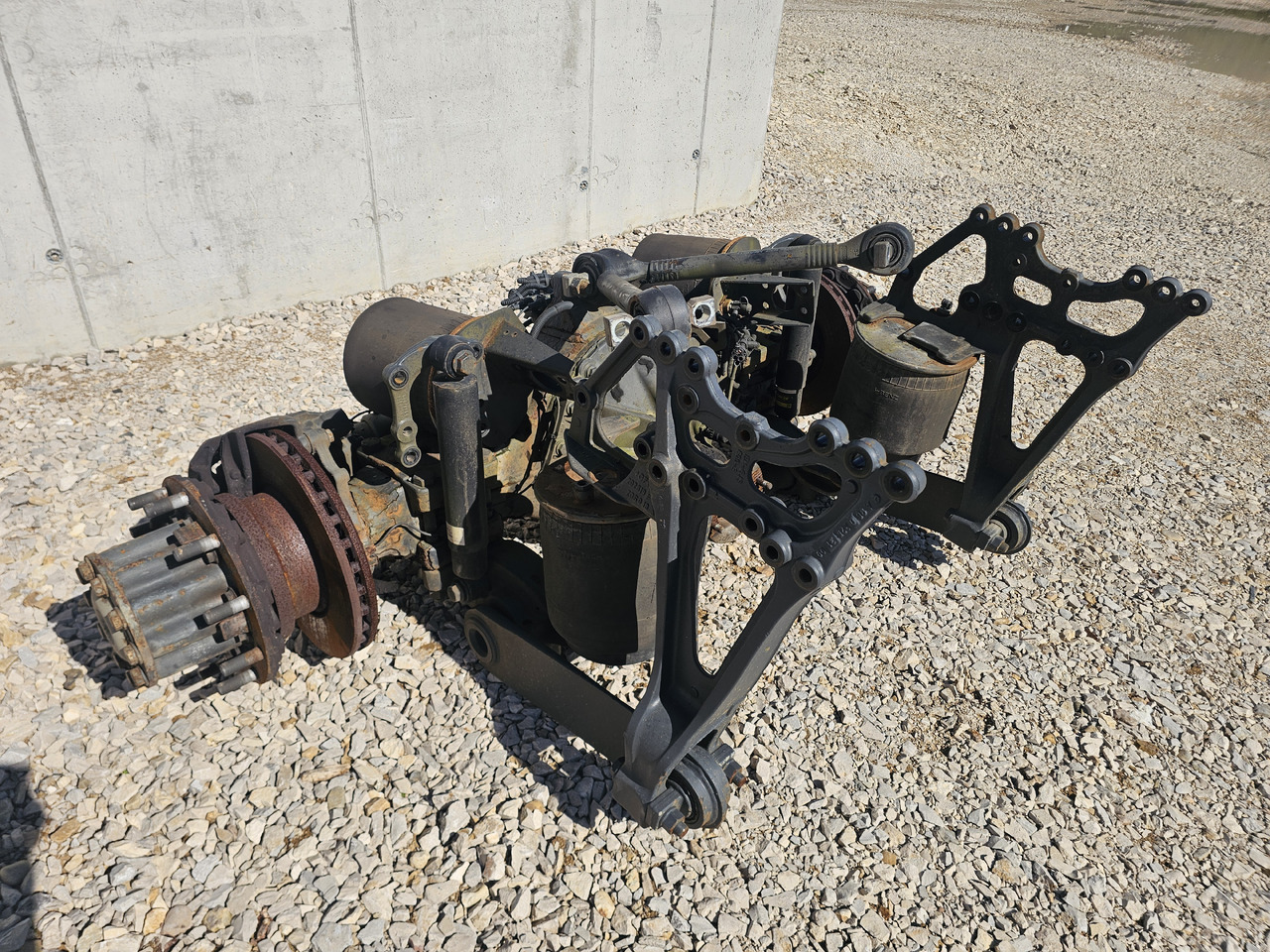 MERCEDES-BENZ ACTROS MP4 / COMPLETE REAR AXLE / R440 /RATIO: 2.733 - Zadní náprava: obrázek 4 MERCEDES-BENZ ACTROS MP4 / COMPLETE REAR AXLE / R440 /RATIO: 2.733 - Zadní náprava: obrázek 4