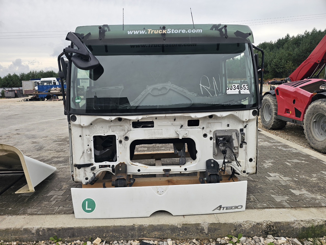 MERCEDES-BENZ ATEGO EURO 6 / CABINE - Kabina: obrázek 2 MERCEDES-BENZ ATEGO EURO 6 / CABINE - Kabina: obrázek 2