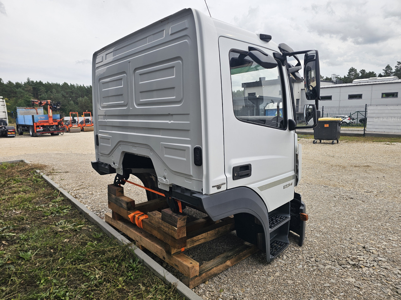 MERCEDES-BENZ ATEGO EURO 6 / COMPLETE CABINE - Kabina: obrázek 5 MERCEDES-BENZ ATEGO EURO 6 / COMPLETE CABINE - Kabina: obrázek 5