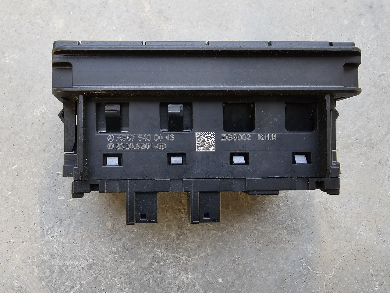MERCEDES-BENZ ATEGO EURO 6 / DASHBOARD SWITCH / VARIOUS TYPES / A9675400046 - Palubní deska: obrázek 5 MERCEDES-BENZ ATEGO EURO 6 / DASHBOARD SWITCH / VARIOUS TYPES / A9675400046 - Palubní deska: obrázek 5
