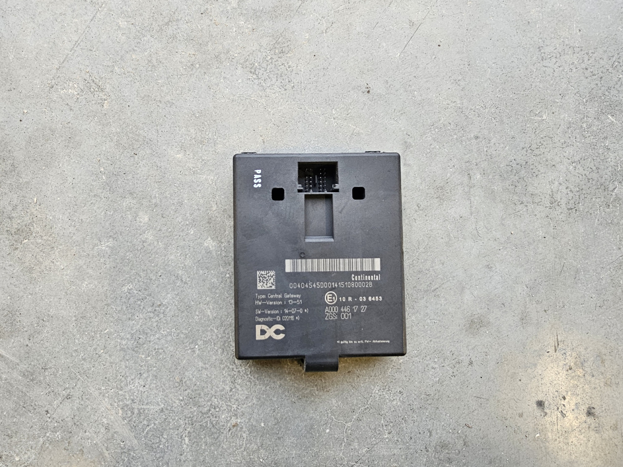 MERCEDES-BENZ ATEGO MP4 EURO 6 /CGW CENTRAL GATEWAY ECU / A0004461727 - Řídicí blok: obrázek 2 MERCEDES-BENZ ATEGO MP4 EURO 6 /CGW CENTRAL GATEWAY ECU / A0004461727 - Řídicí blok: obrázek 2