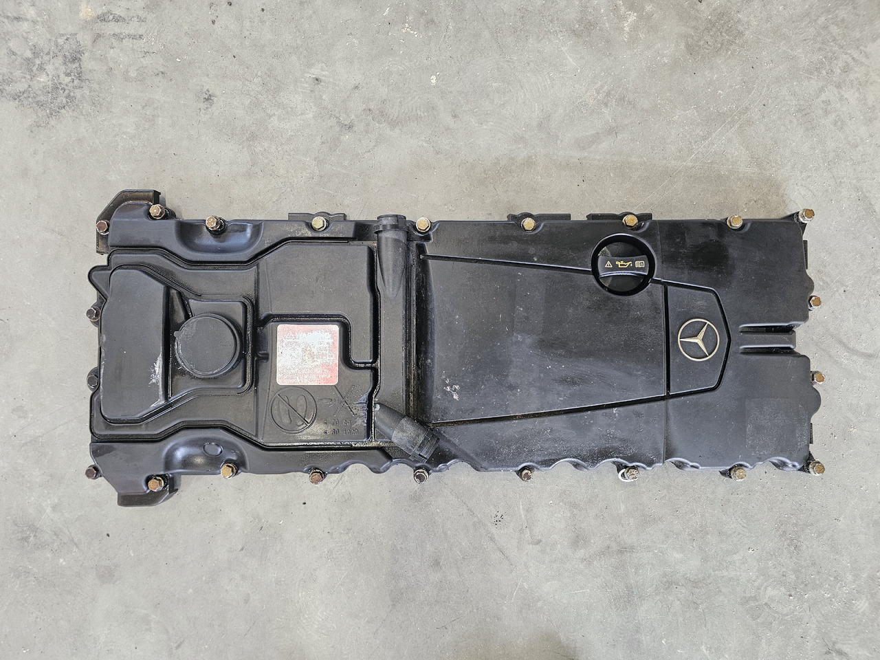 MERCEDES-BENZ ATEGO MP4 EURO 6 / OM936 / ENGINE COVER / A9360100930 - Motor a díly: obrázek 2 MERCEDES-BENZ ATEGO MP4 EURO 6 / OM936 / ENGINE COVER / A9360100930 - Motor a díly: obrázek 2