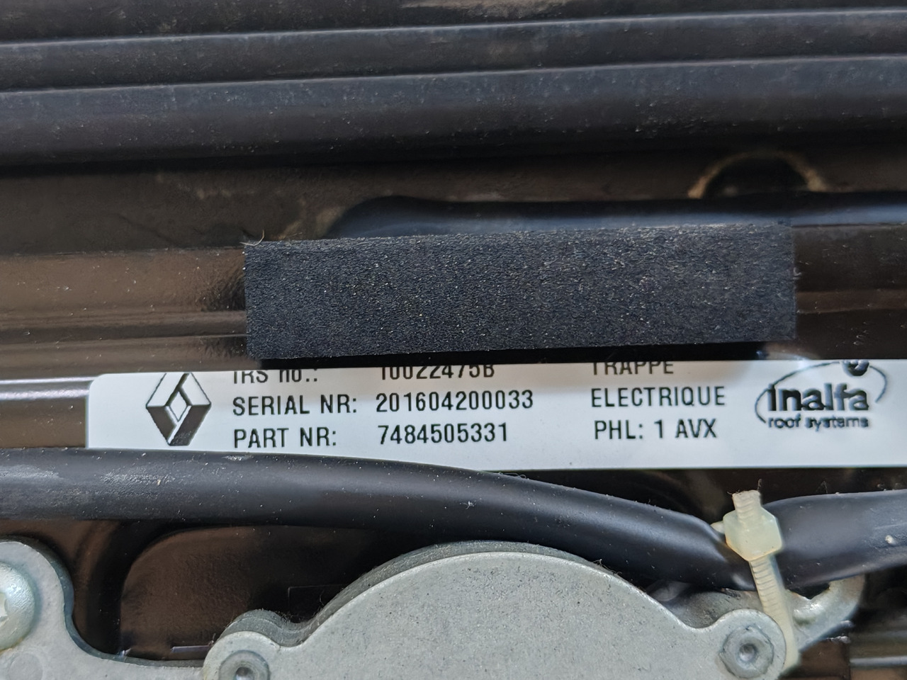 RENAULT RANGE T / SUNROOF / 7484505331 - Okno a díly: obrázek 5 RENAULT RANGE T / SUNROOF / 7484505331 - Okno a díly: obrázek 5