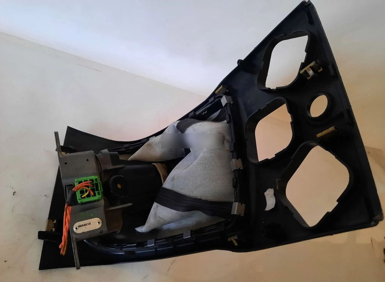 Renault Joystick lewarek zmiany biegów RENAULT MAGNUM DXI 12   Renault truck - Převodovka pro Nákladní auto: obrázek 4 Renault Joystick lewarek zmiany biegów RENAULT MAGNUM DXI 12   Renault truck - Převodovka pro Nákladní auto: obrázek 4