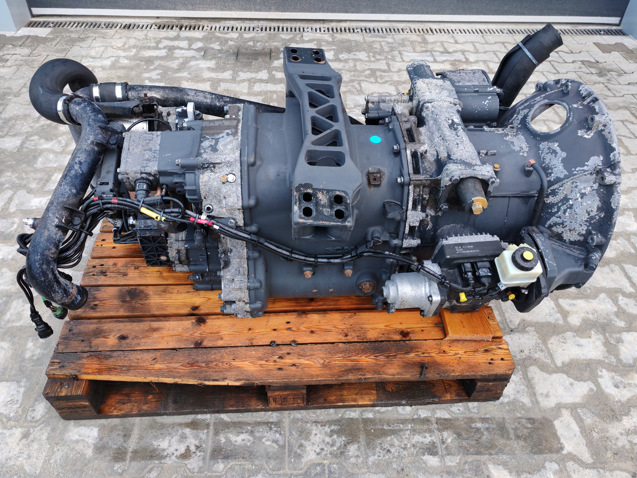 SCANIA GRS905R + RETARDER / COMPLETE GEARBOX - Převodovka: obrázek 2 SCANIA GRS905R + RETARDER / COMPLETE GEARBOX - Převodovka: obrázek 2