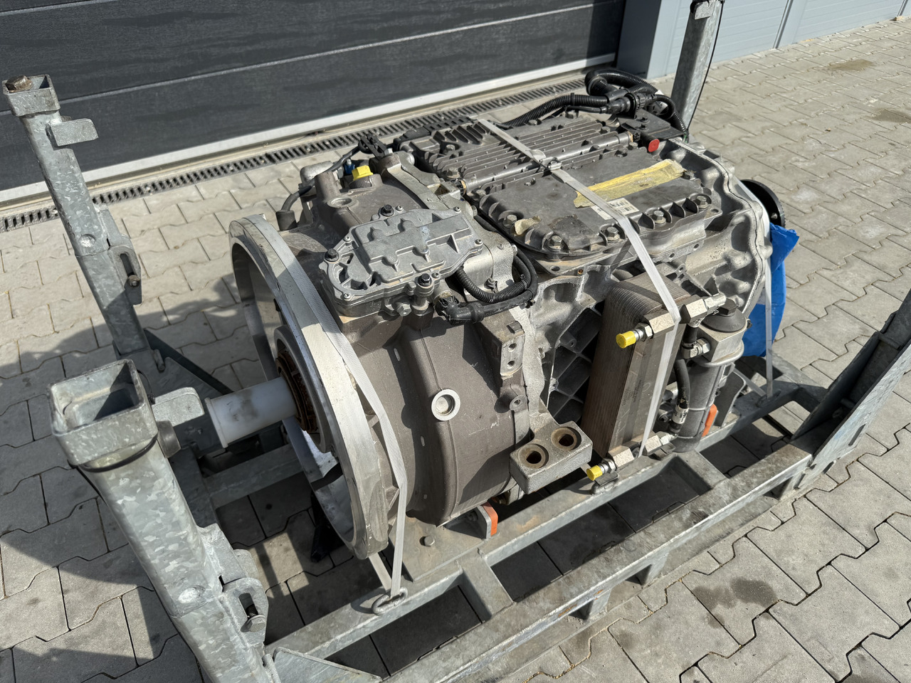 VOLVO BUS HYBRID Automatic gearbox AT2412F electric motor EMDS120 (EMD300B) / NEW - Převodovka pro Městský autobus: obrázek 3 VOLVO BUS HYBRID Automatic gearbox AT2412F electric motor EMDS120 (EMD300B) / NEW - Převodovka pro Městský autobus: obrázek 3