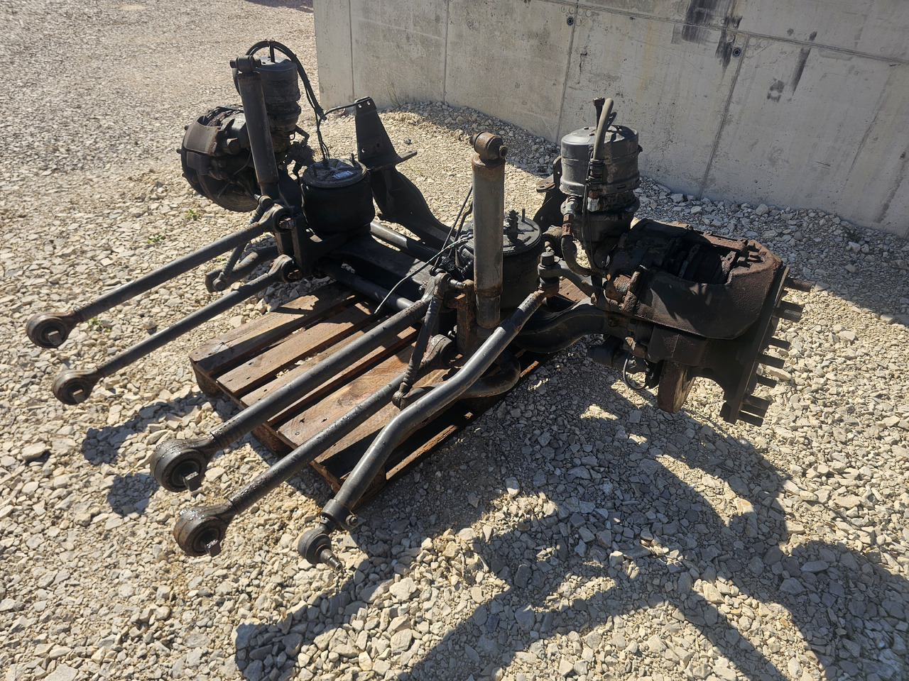 VOLVO FH FM / FRONT AIR SUNSPENSION - Přední náprava: obrázek 4 VOLVO FH FM / FRONT AIR SUNSPENSION - Přední náprava: obrázek 4