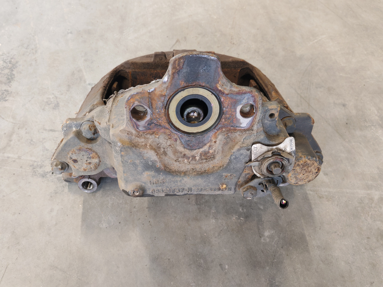 VOLVO RENAULT DXI / MERITOR ELSA 225 / BRAKE CALIPER / RIGHT - Brzdový třmen: obrázek 4 VOLVO RENAULT DXI / MERITOR ELSA 225 / BRAKE CALIPER / RIGHT - Brzdový třmen: obrázek 4