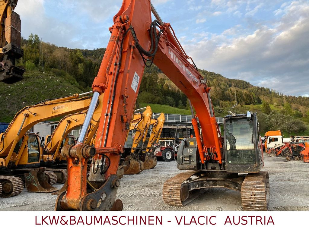Hitachi ZX 225 USLC-3 - Pásové rýpadlo: obrázek 2 Hitachi ZX 225 USLC-3 - Pásové rýpadlo: obrázek 2