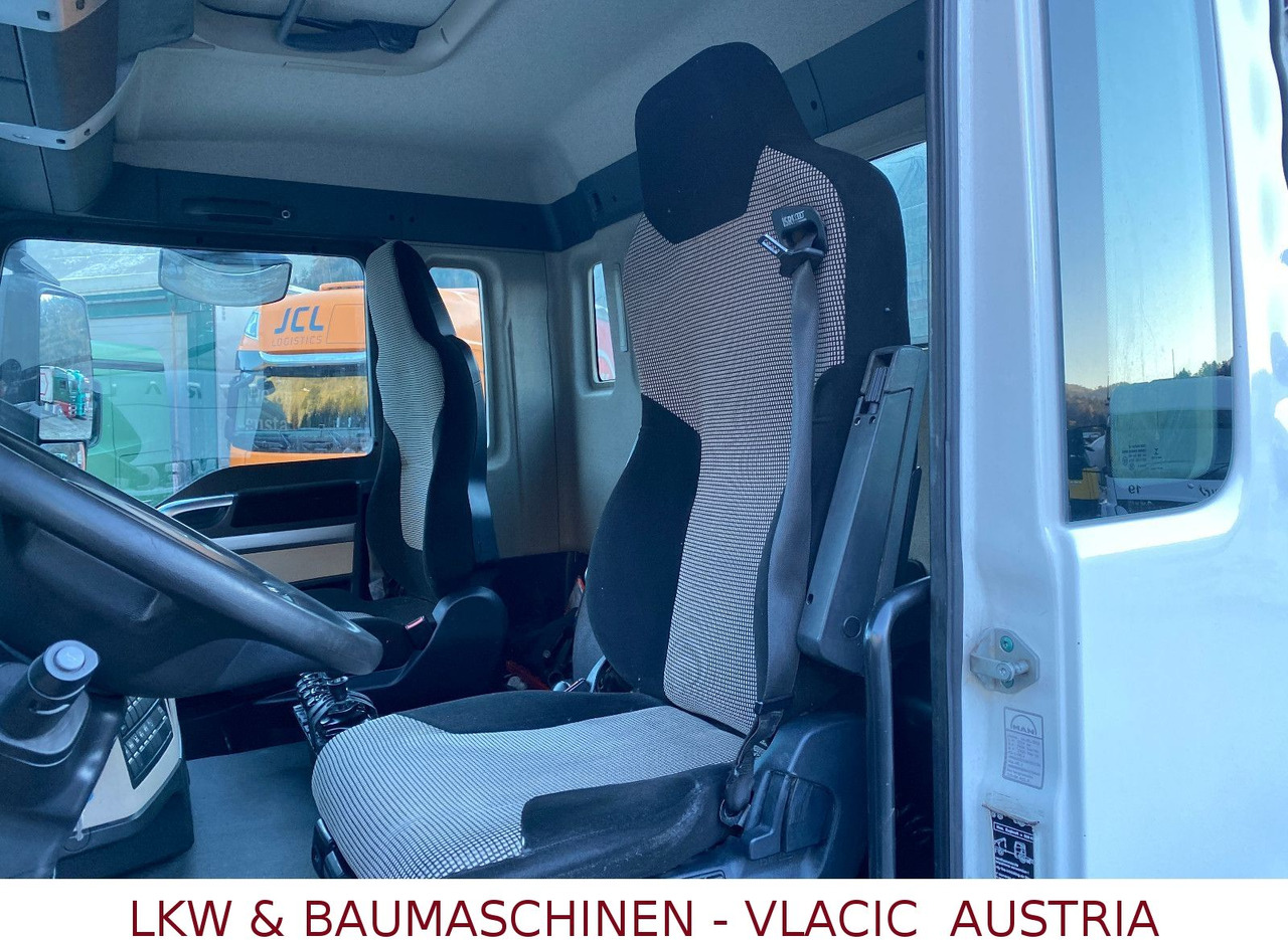 Sklápěč MAN TGS 26.420 6x2 Lift/Lenk vorlaufachsen: obrázek 12 Sklápěč MAN TGS 26.420 6x2 Lift/Lenk vorlaufachsen: obrázek 12