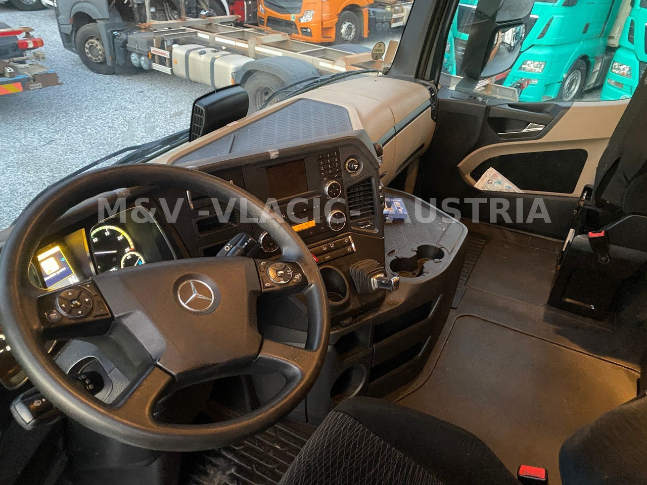 Mercedes-Benz 2542 - Kontejnérový podvozek/ Výměnná nástavba: obrázek 4 Mercedes-Benz 2542 - Kontejnérový podvozek/ Výměnná nástavba: obrázek 4