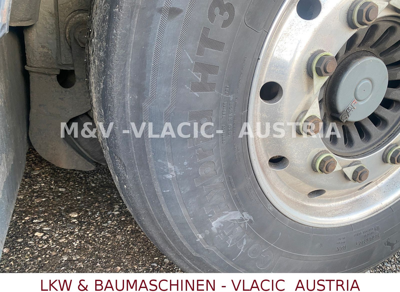 Schwarzmüller Benzin / Diesel 43000L 6Kammer Peillstab - Cisternový návěs: obrázek 4 Schwarzmüller Benzin / Diesel 43000L 6Kammer Peillstab - Cisternový návěs: obrázek 4
