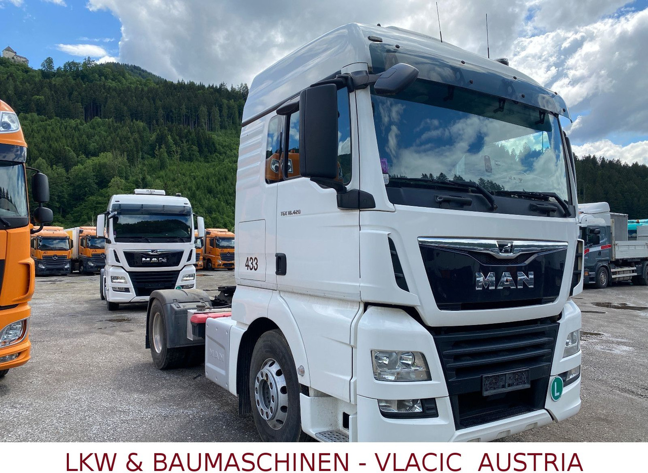MAN TGX 18.420 (eigengewicht 6939Kg) MAN TGX 18.420 (eigengewicht 6939Kg) - Tahač: obrázek 2 MAN TGX 18.420 (eigengewicht 6939Kg) MAN TGX 18.420 (eigengewicht 6939Kg) - Tahač: obrázek 2